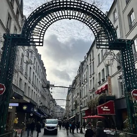 Center Montorgeuil Parigi